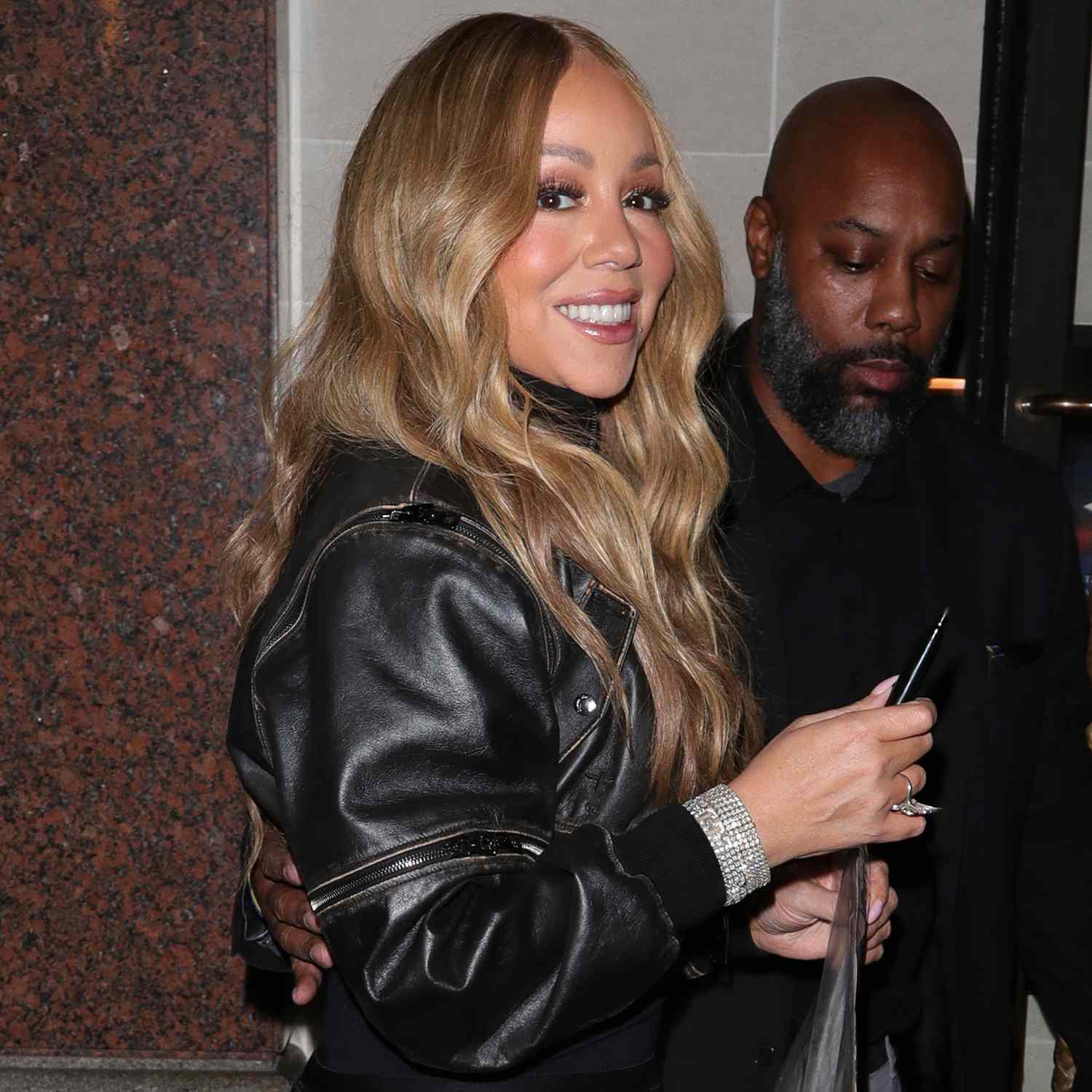 Mariah Carey arriving at her London hotel