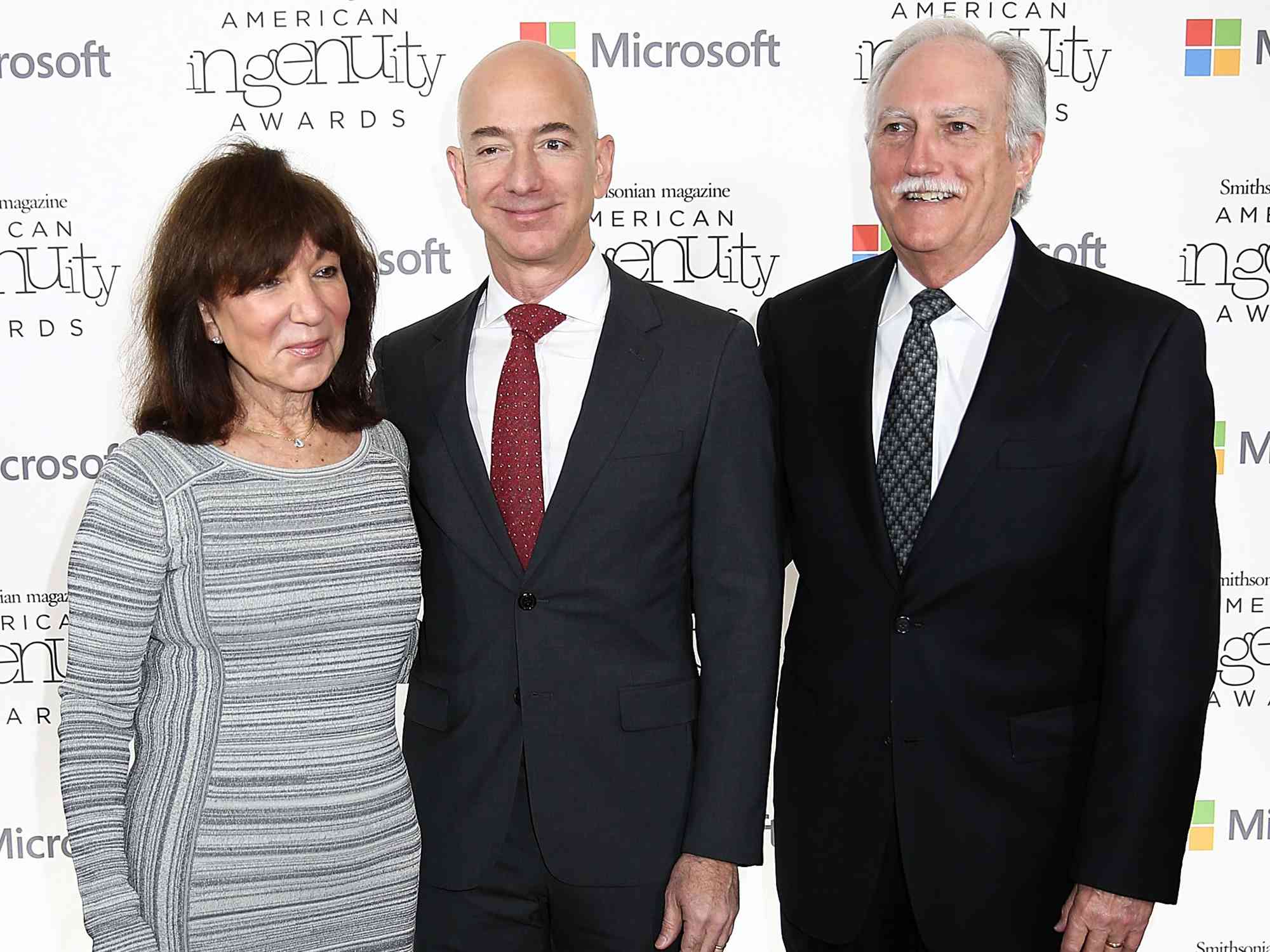 Jeff Bezos and parents Miguel and Jacklyn, attend the Smithsonian Magazine
