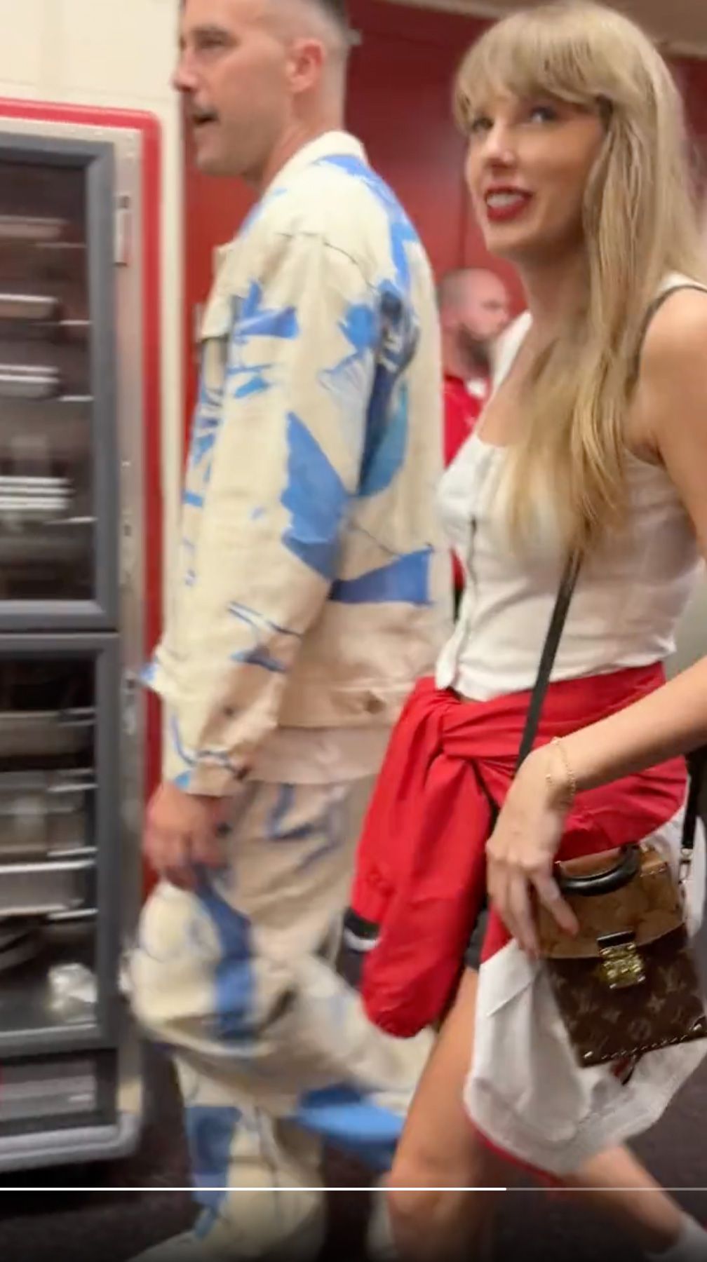Taylor Swift, Travis Kelce leave together