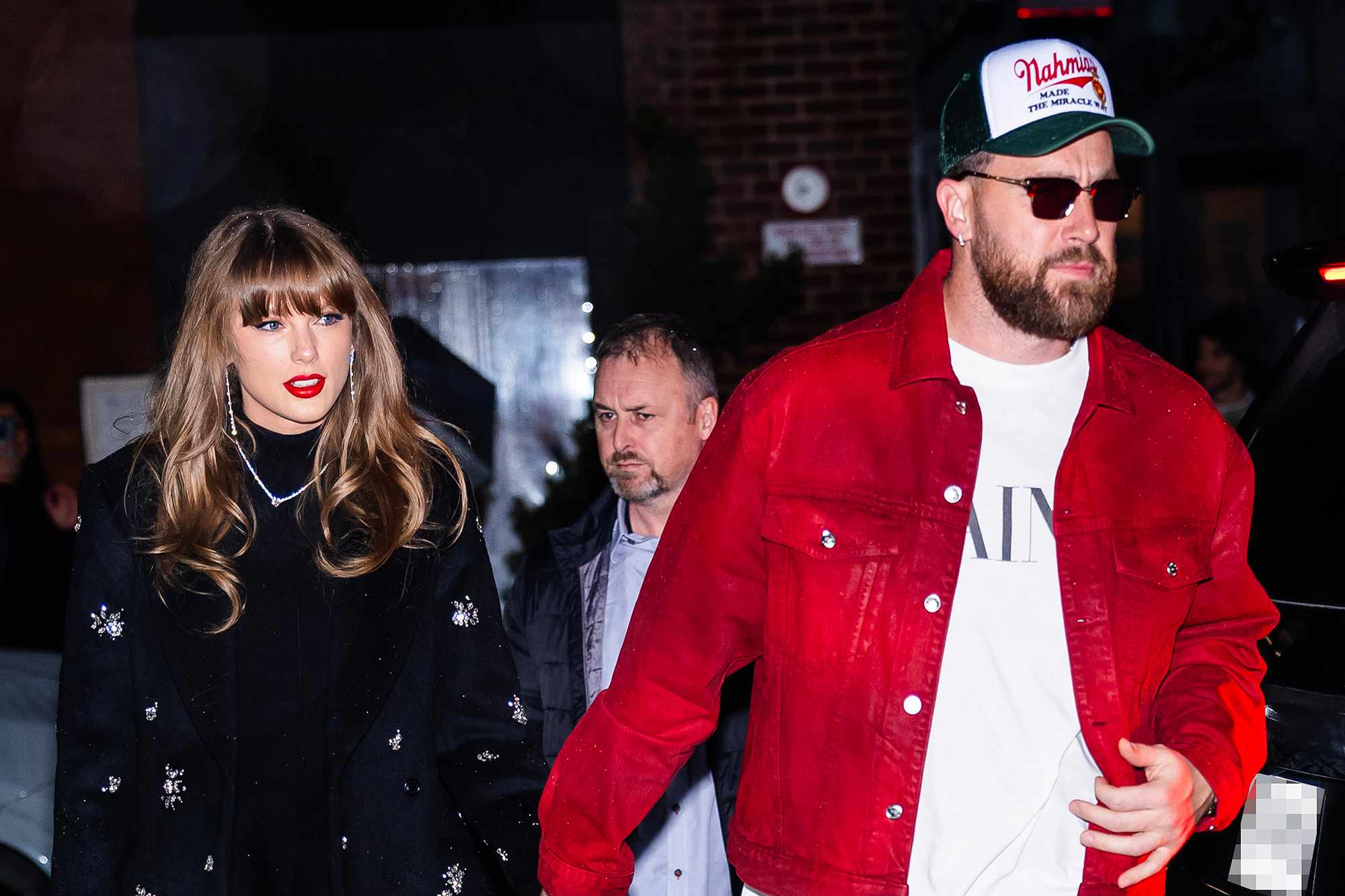 NEW YORK, NEW YORK - DECEMBER 28: Taylor Swift (L) and Travis Kelce are seen in the Meatpacking District on December 28, 2024 in New York City.