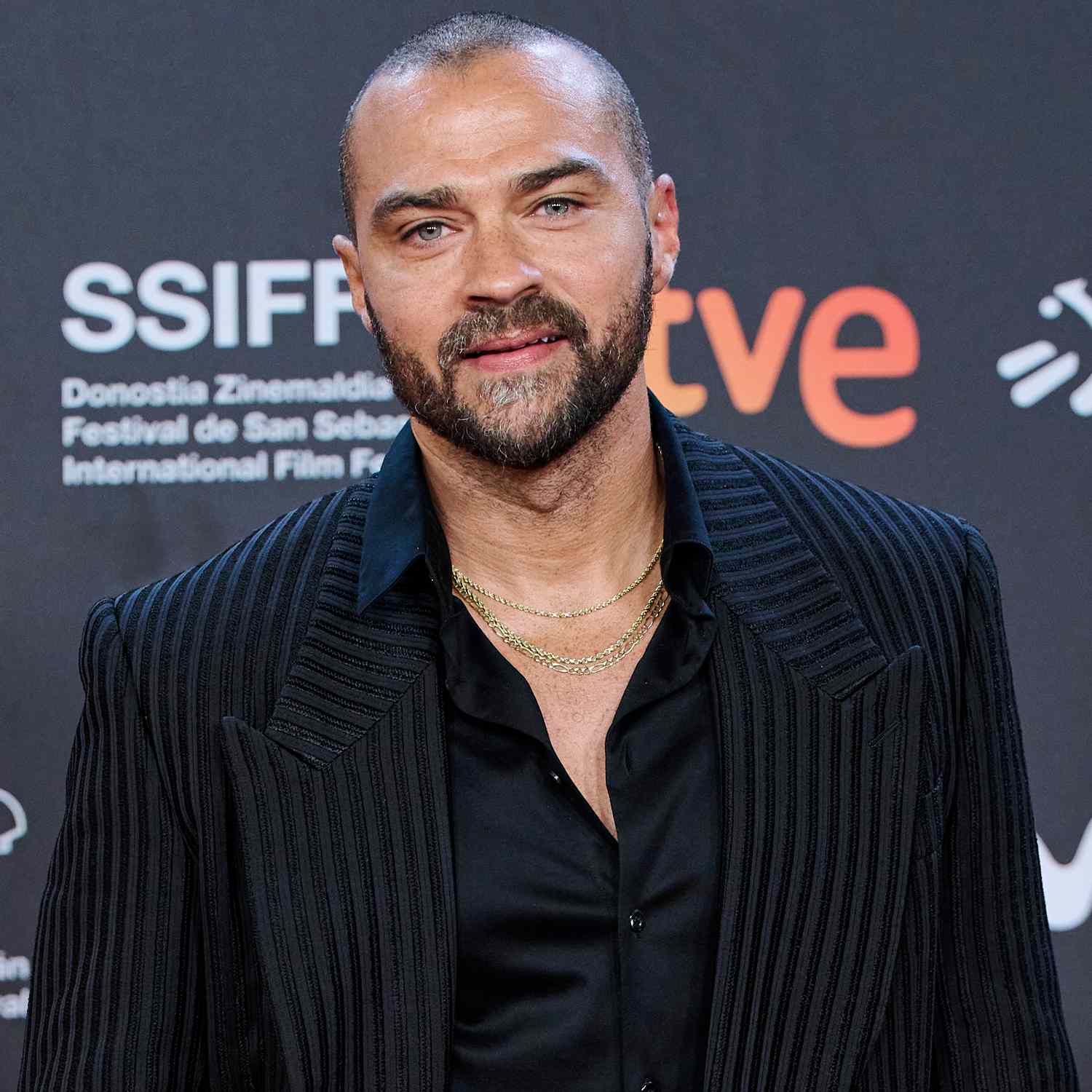 Jesse Williams attends the "Anatomía De Un Instante (The Anatomy of a Moment)" red carpet during