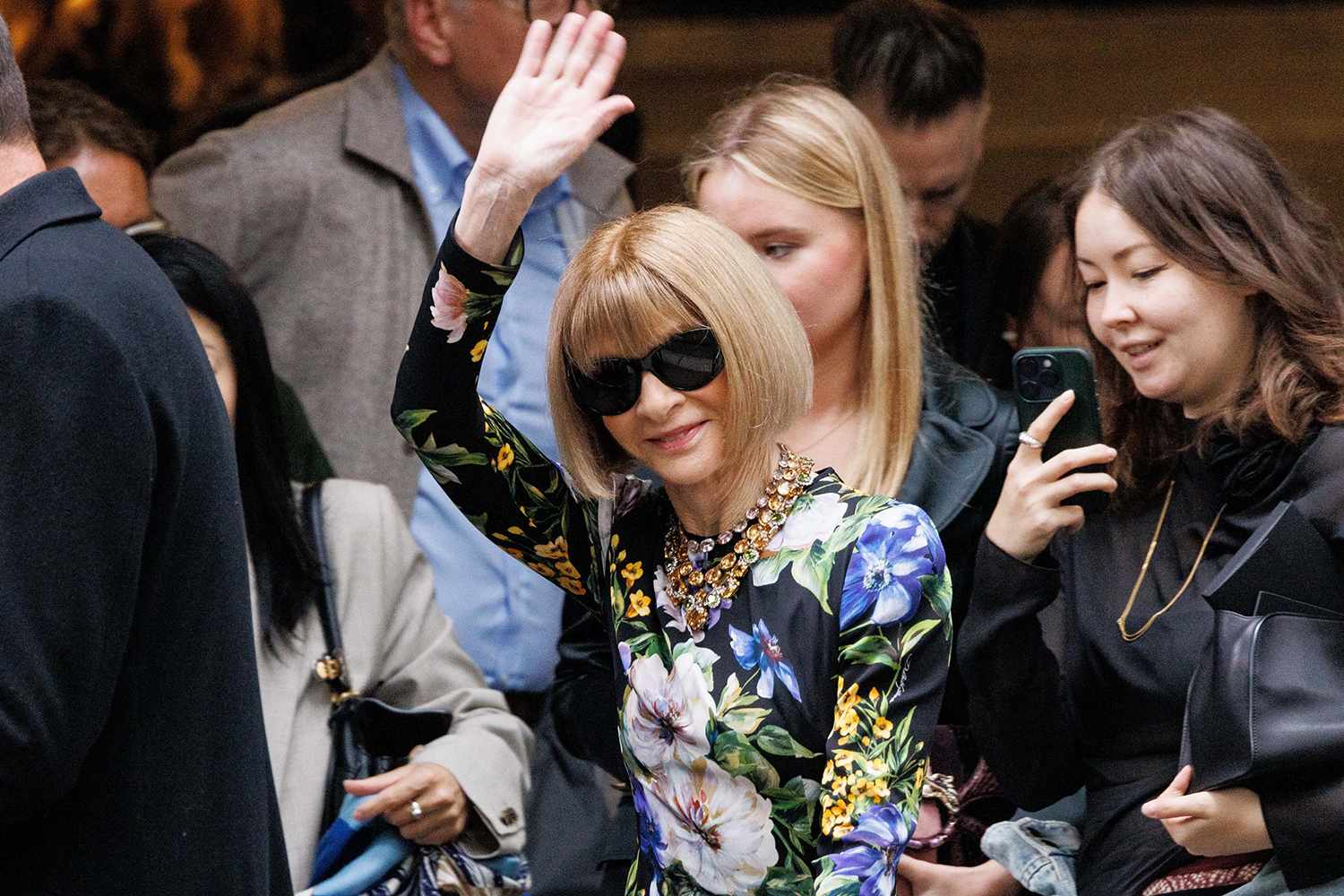 Anna Wintour leaves the Dolce & Gabbana fashion show during the Milan Womenswear Spring/Summer 2026