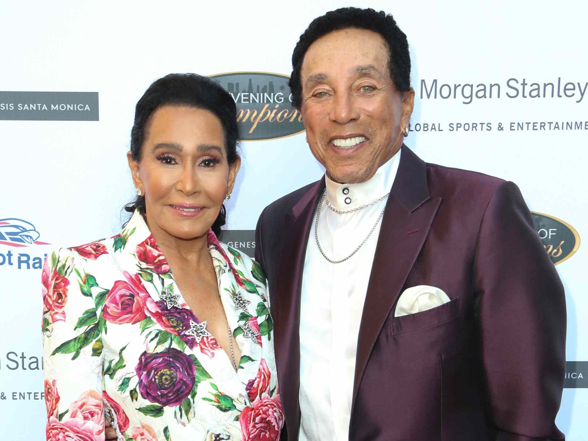 Smokey Robinson (R) and Frances Gladney attend An Evening Of Champions To Kick Off MLB All-Star Weekend hosted by Dave and Tonya Winfield on July 17, 2022