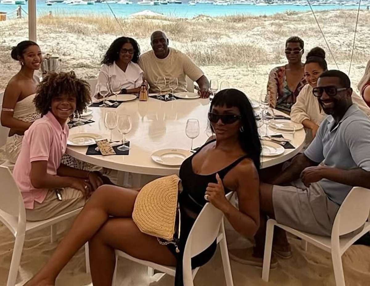 Magic Johnson and Family on vacation