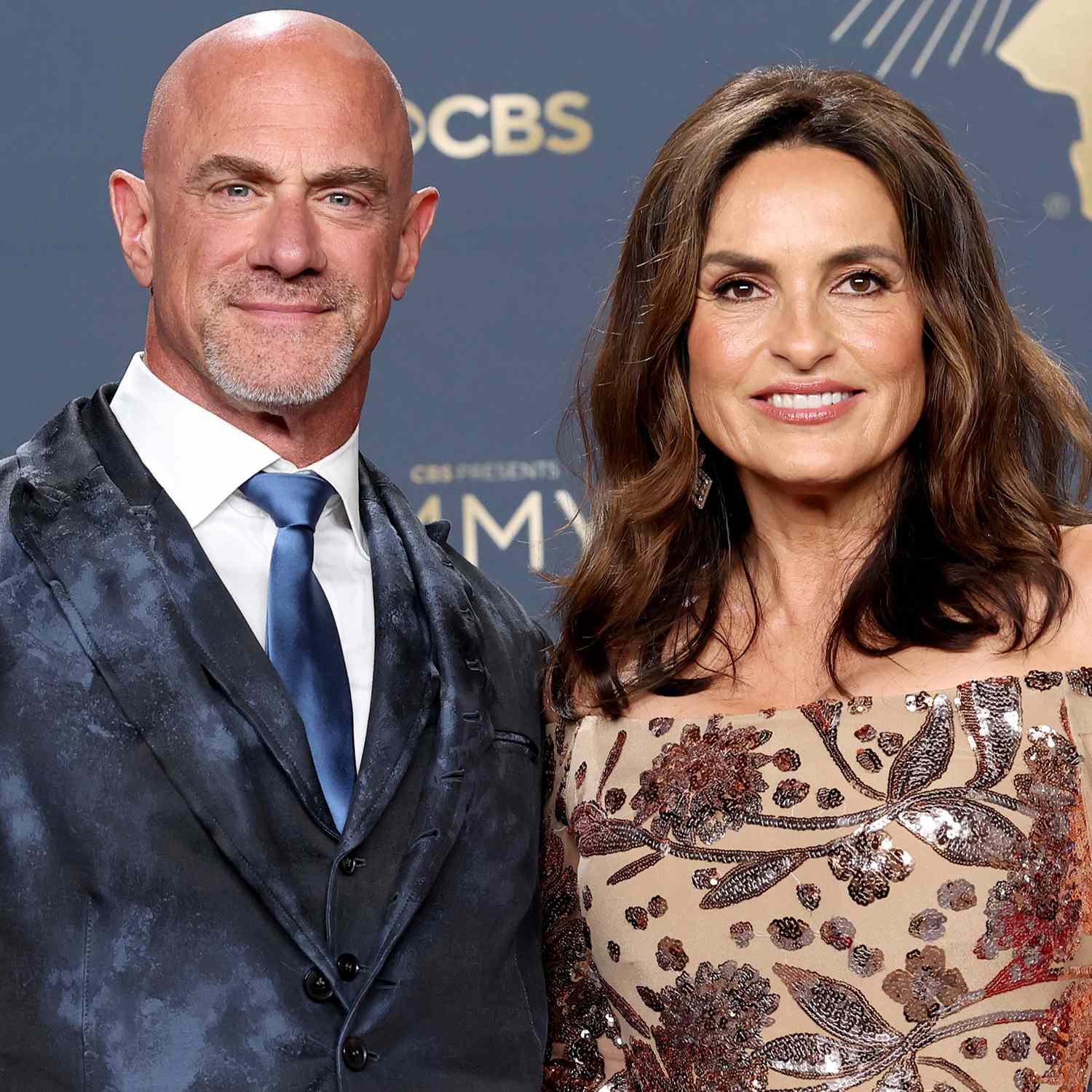 Christopher Meloni and Mariska Hargitay pose in the press room during the 77th Primetime Emmy Awards