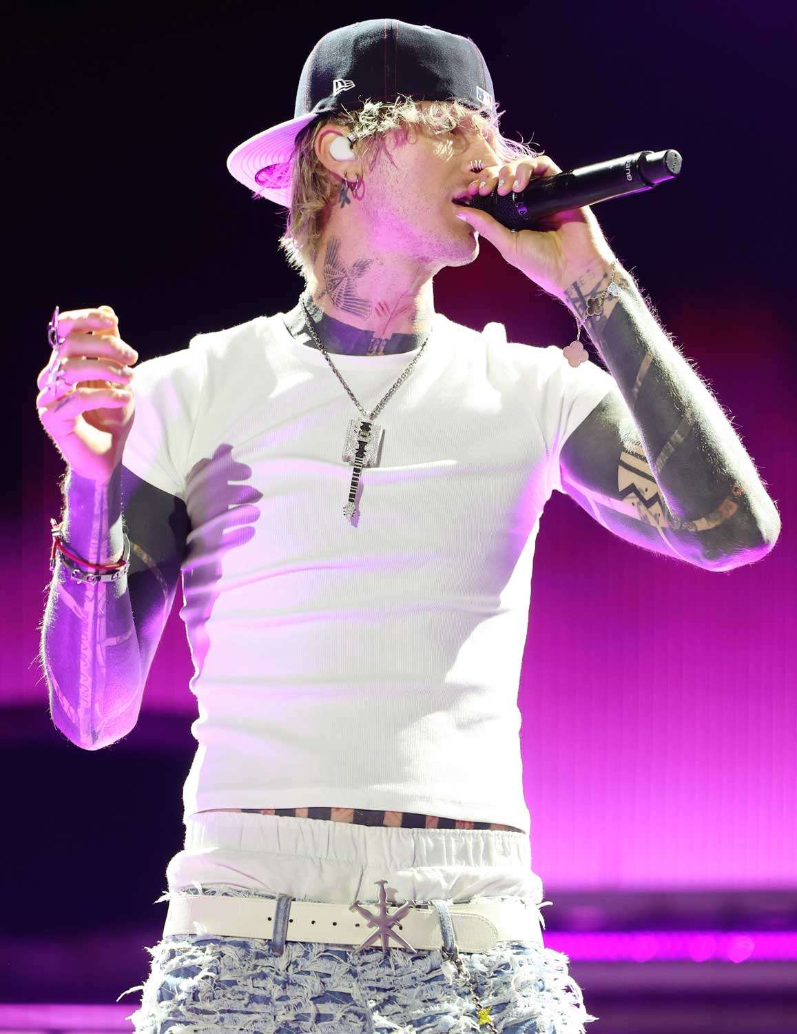 MGK performs with Jelly Roll at the 2025 Stagecoach Festival