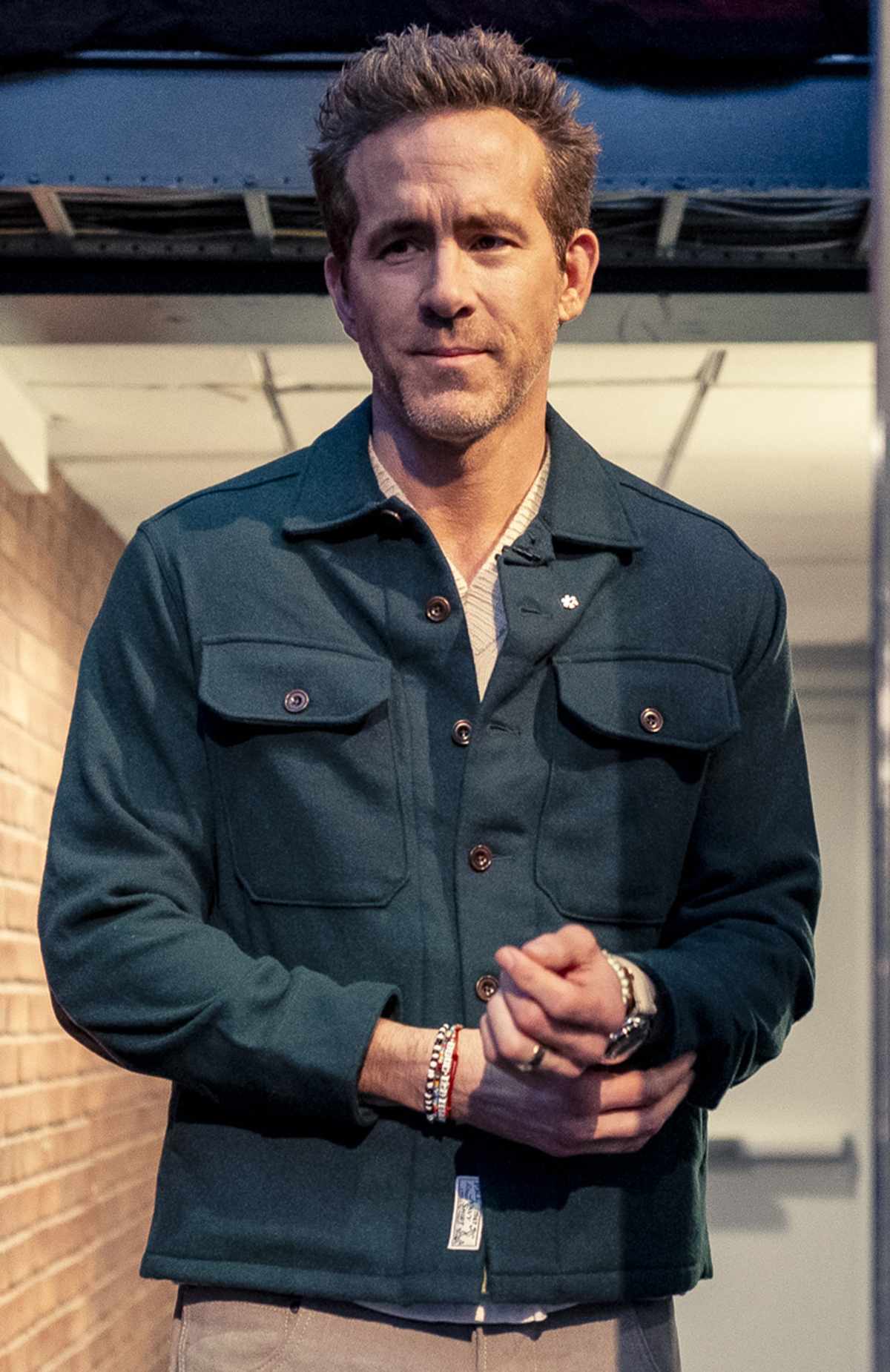 Ryan Reynolds arrives on Late Night with Seth Meyers