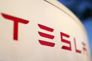 Federal Regulators Escalate Tesla Full Self-Driving Probe Amid Growing Safety Concerns