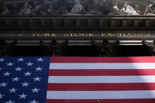 Wall Street Extends Record Run Amid AI Enthusiasm and Government Shutdown Uncertainty