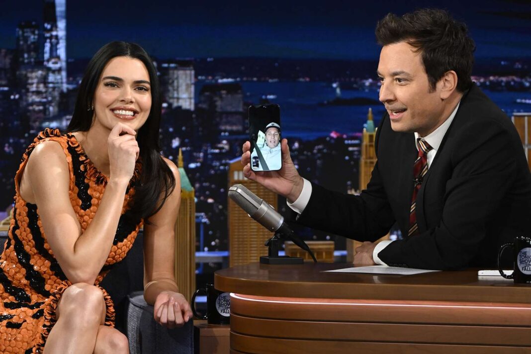 Kendall Jenner’s Super Bowl XLIX Dilemma: A Hilarious FaceTime with Tom Brady on ‘The Tonight Show’