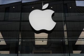 Apple Exceeds Fiscal Q3 Expectations with Robust iPhone and Mac Sales Amidst Leadership Transition