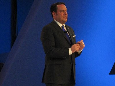 Mark L Reuss