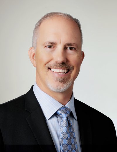 Darrin J Henke